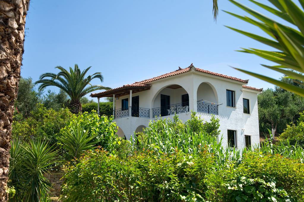 Peroulia Beach Houses — Koroni — photo 2