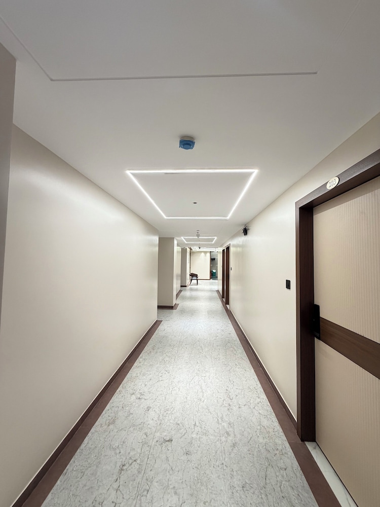 Bharat Inn Hotel And Restaurant — Bhuj
