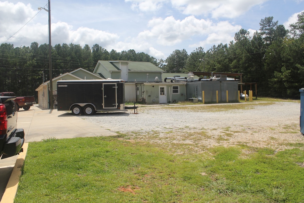 High Falls Inn and Suites - photo 20
