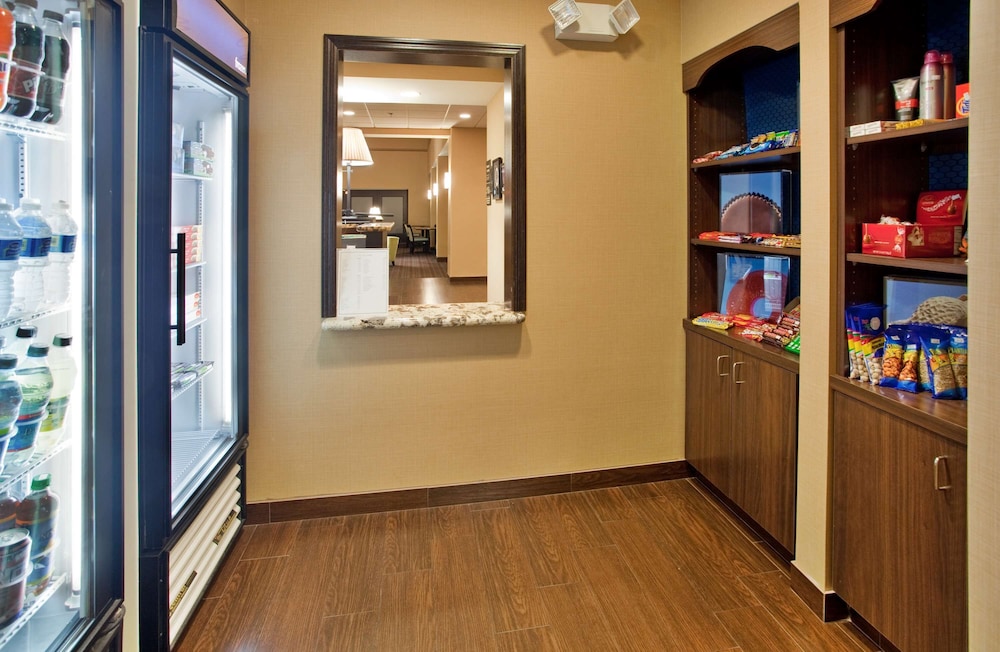 Hampton Inn & Suites St. Cloud MN - photo 19