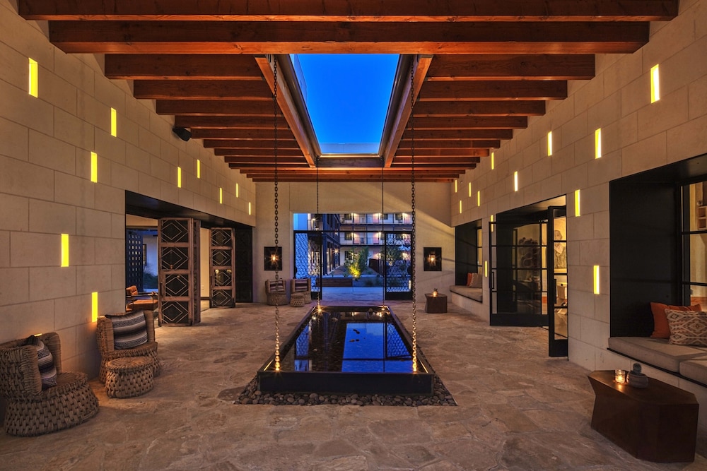 Texican Court by Valencia Hotel Collection - photo 2