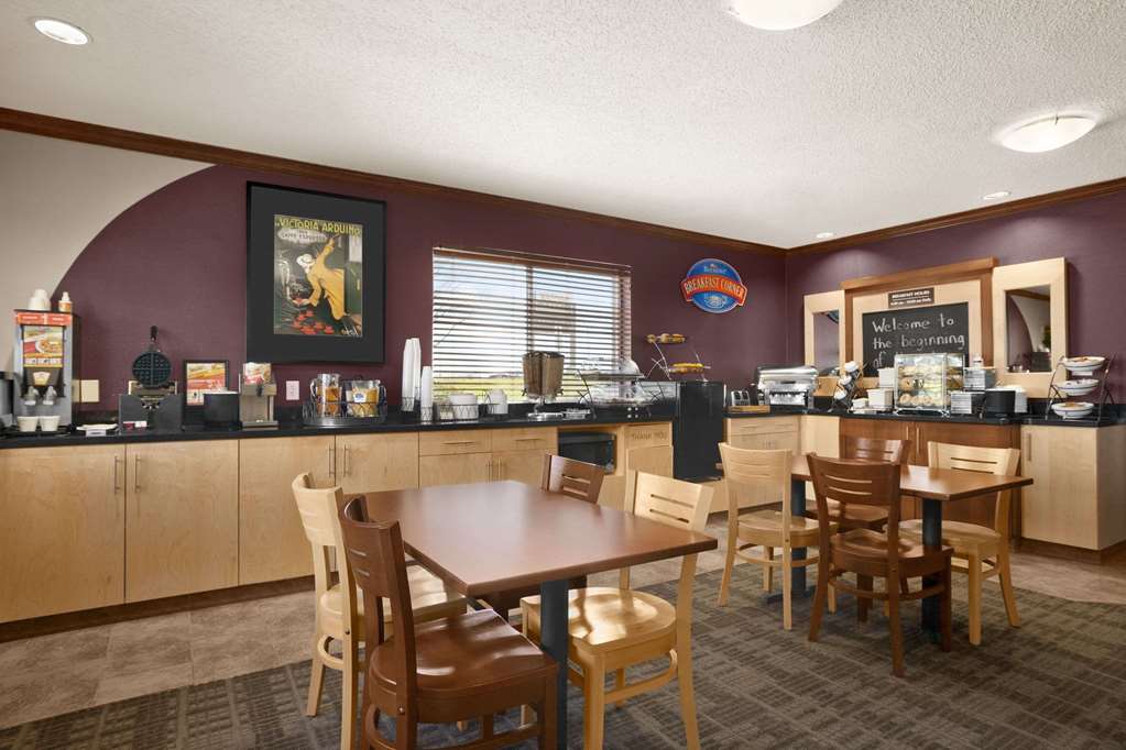 Baymont by Wyndham Golden Red Rocks - photo 20