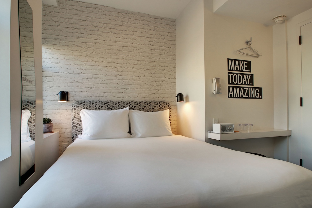 Hotel Hive - photo 29