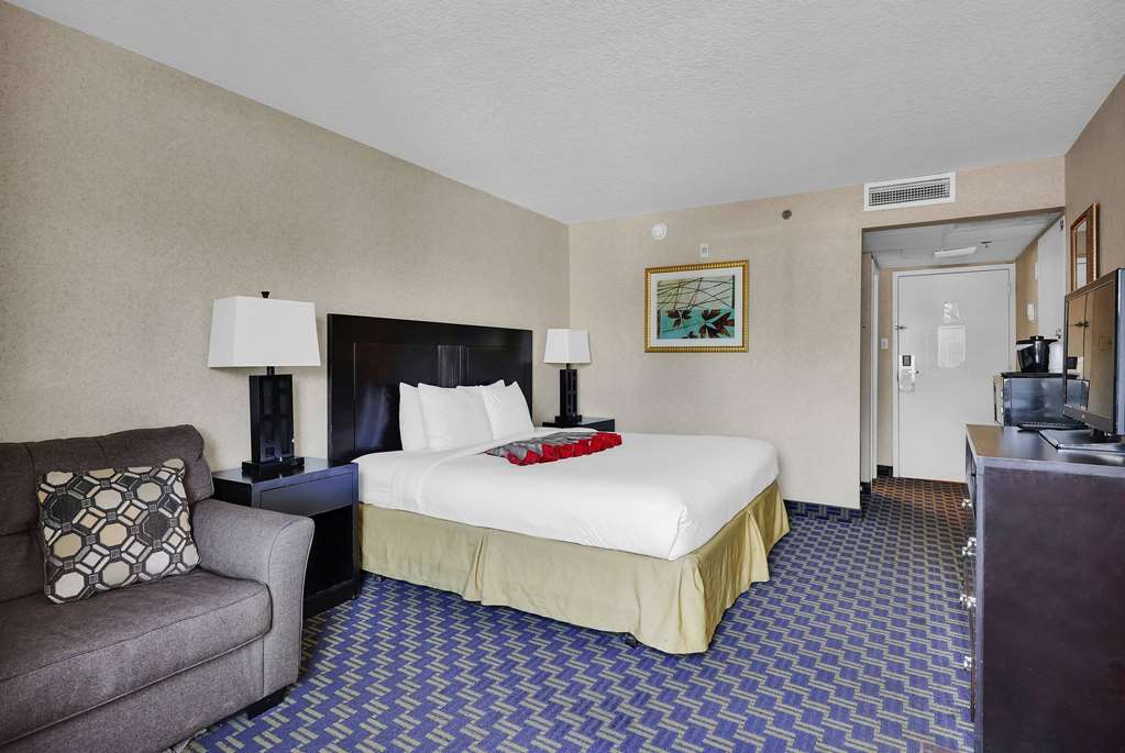 Ramada by Wyndham Jacksonville I 95 by Butler Blvd - photo 53