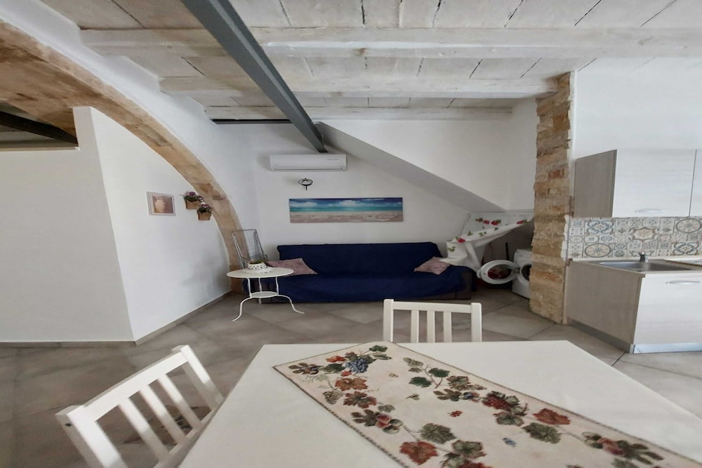 B&B Vicolo Iv — 4-Star Luxury Hotel in Siracusa, Italy