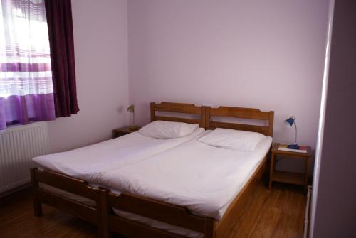 Karin’s B&B — Hats'avan — photo 3