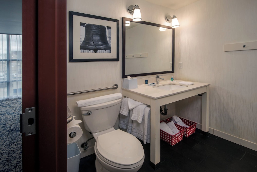 Four Points by Sheraton Philadelphia City Center - photo 16