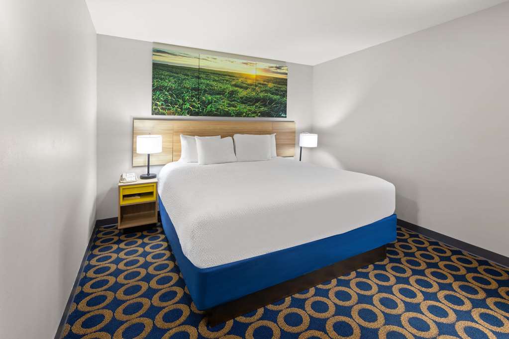 Days Inn by Wyndham Wauseon - photo 16