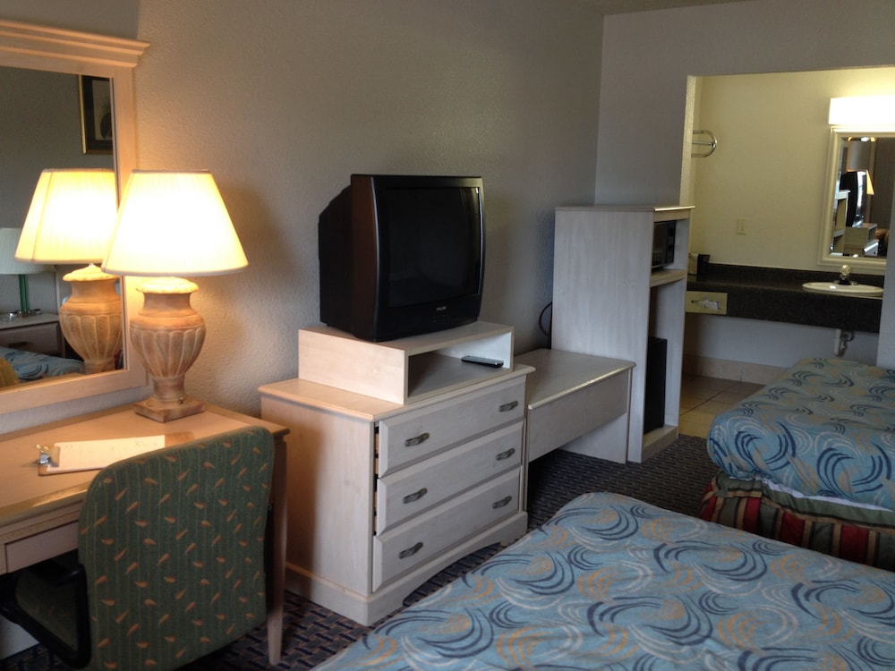 The Brooke Hotel - photo 16