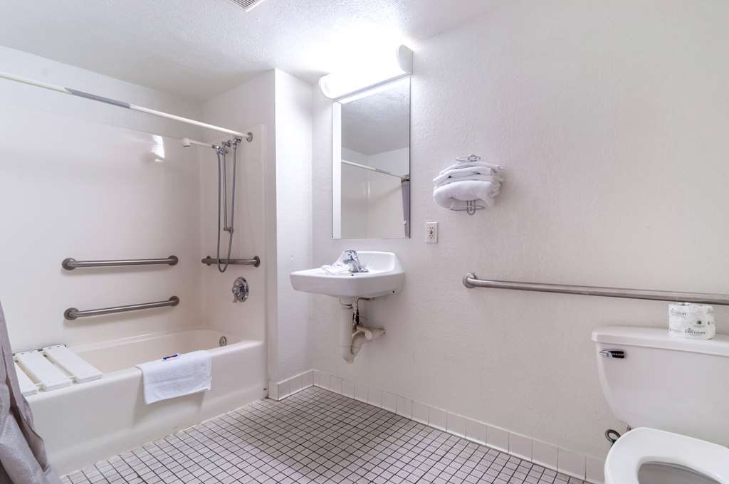 Motel6 Farmington Hills MI Northwest Farmington Hills - photo 28