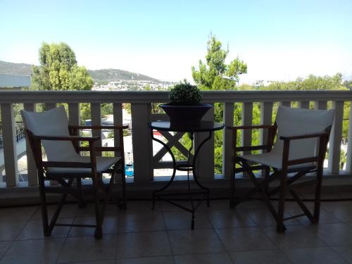 Blue Sky appartment — 4-Star Luxury Hotel in Pallini, Greece