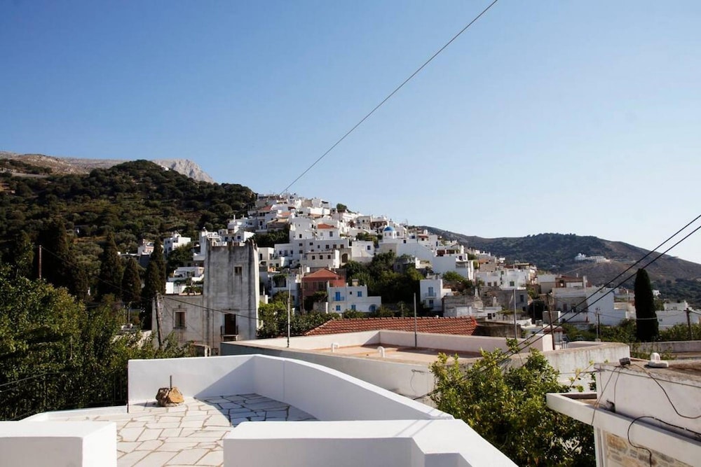 Giannakis Filoxenia — 4-Star Luxury Hotel in Naxos, Greece