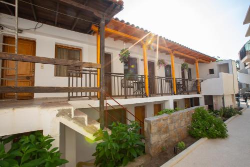 Psarotherma Rooms in Samothraki, Greece