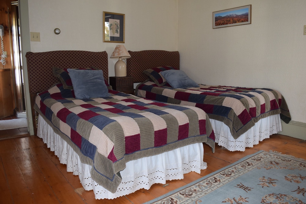 Black Lantern Inn - photo 6