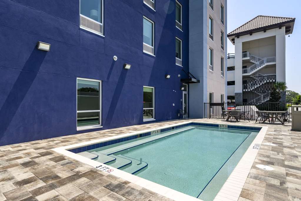 Comfort Inn & Suites New Port Richey Downtown District - photo 27