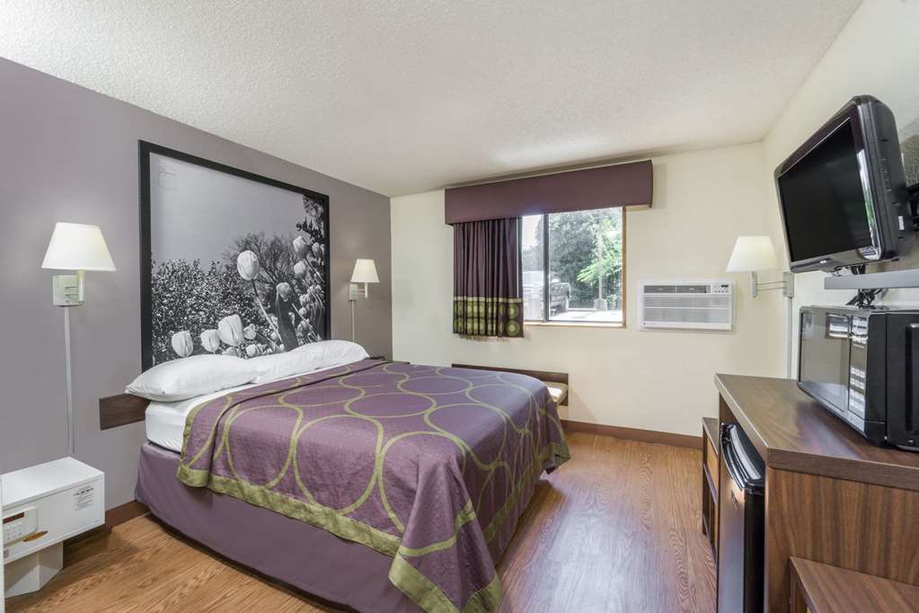 Super 8 by Wyndham Zanesville - photo 9