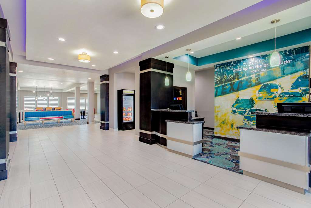 La Quinta Inn & Suites by Wyndham Northlake Fort Worth - photo 6