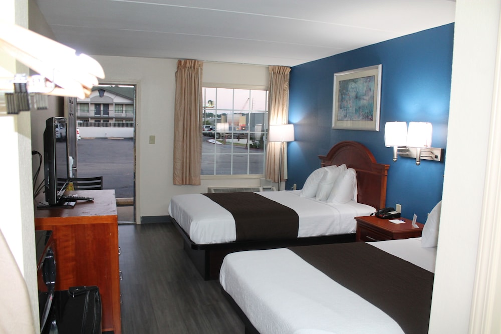 Americas Best Value Inn Tuscaloosa - photo 9
