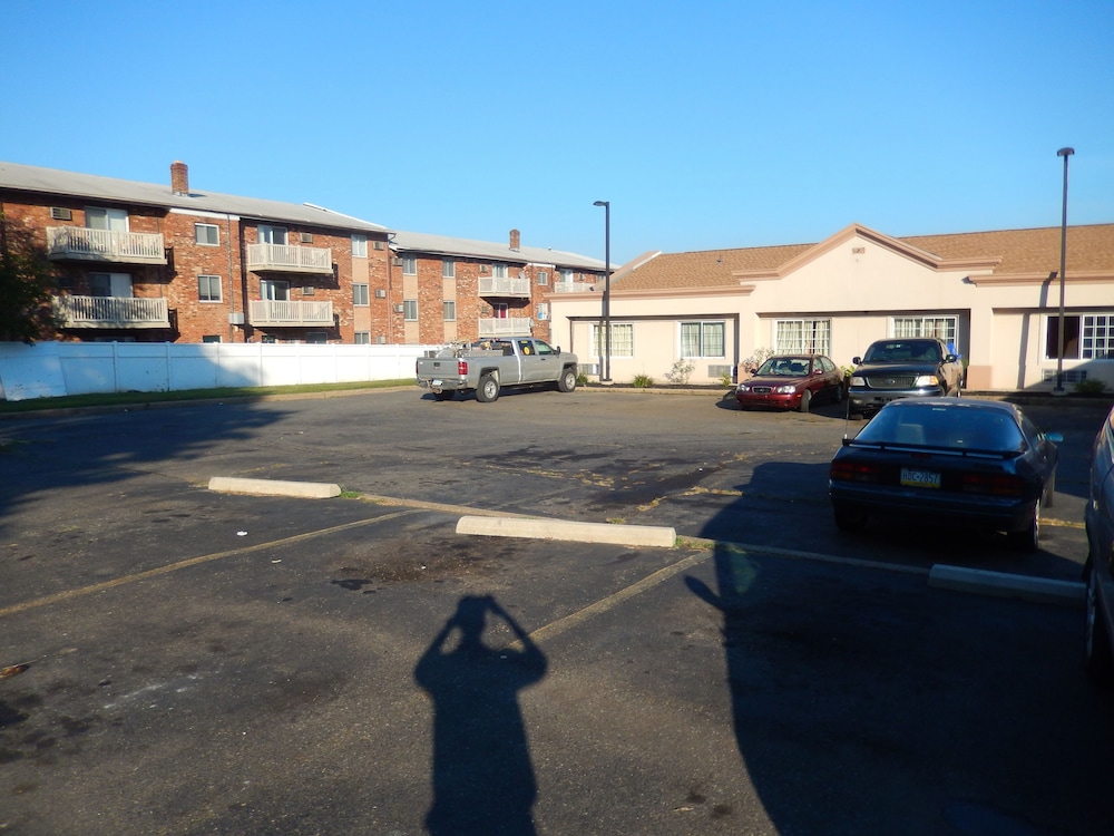 Riverview Motel - carbon neutral hotel in Claymont