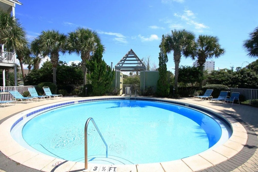 Beach Pointe 301 by Destin Getaways - photo 10