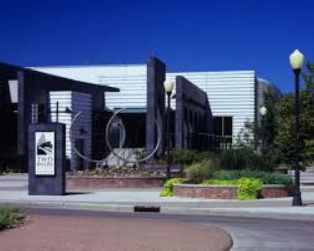 Holiday Inn & Suites Grand Junction by IHG - photo 62