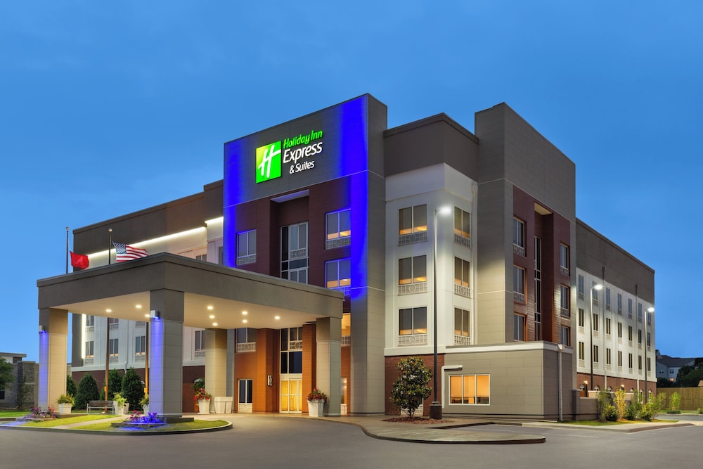 Holiday Inn Express and Suites Tuscaloosa University an IHG Hotel - photo 2