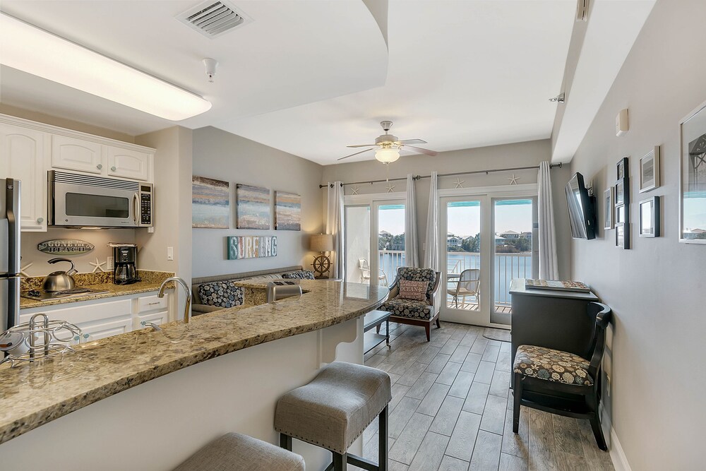 Carillon Beach Resort Inn - photo 11
