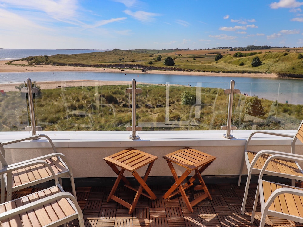 Ocean View — 4-Star Luxury Hotel in Alnwick, United Kingdom