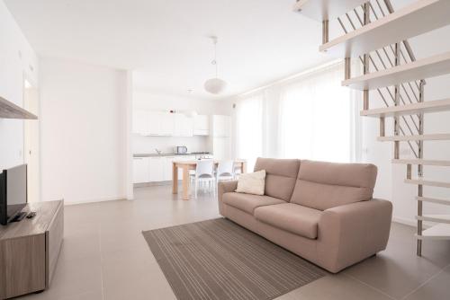 Finisterrae 8 Immobiliare Living — 4-Star Luxury Hotel in Lido Di Jesolo, Italy
