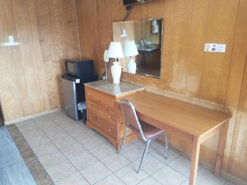 Towne Center Motel - photo 20