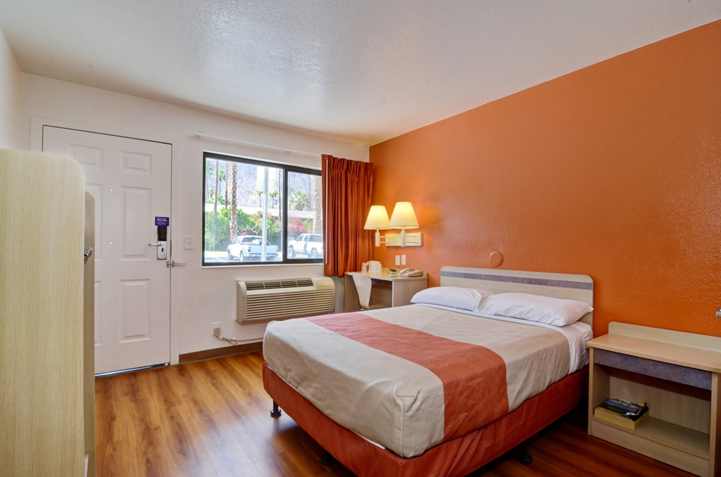 Motel 6 Palm Springs CA East Palm Canyon - photo 37