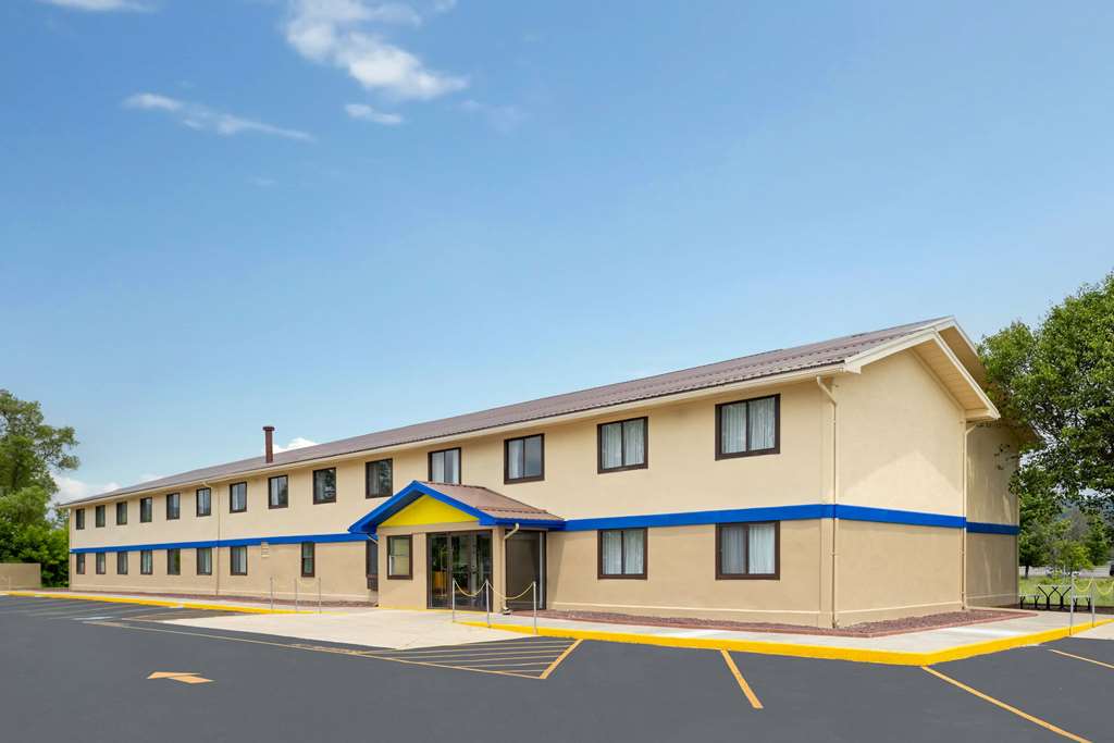 Days Inn by Wyndham Hornell NY - photo 2