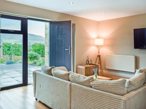 The Farmhouse Retreat — 4-Star Luxury Hotel in Millbrook, United Kingdom
