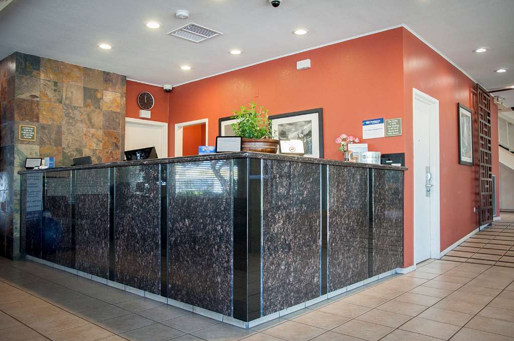 Best Western Village Inn - photo 4