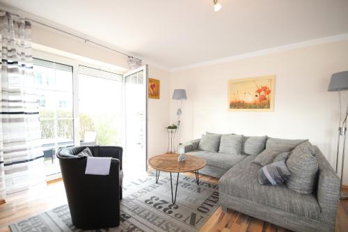 Fienchen Helle komfortable Ferienwohnung zum Wohlfühlen mit kurzem Weg zu Strand und Promenade — 4-Star Luxury Hotel in Gromitz, Germany