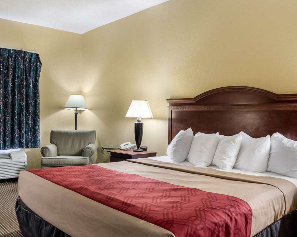 Econo Lodge Greenville MS - photo 8