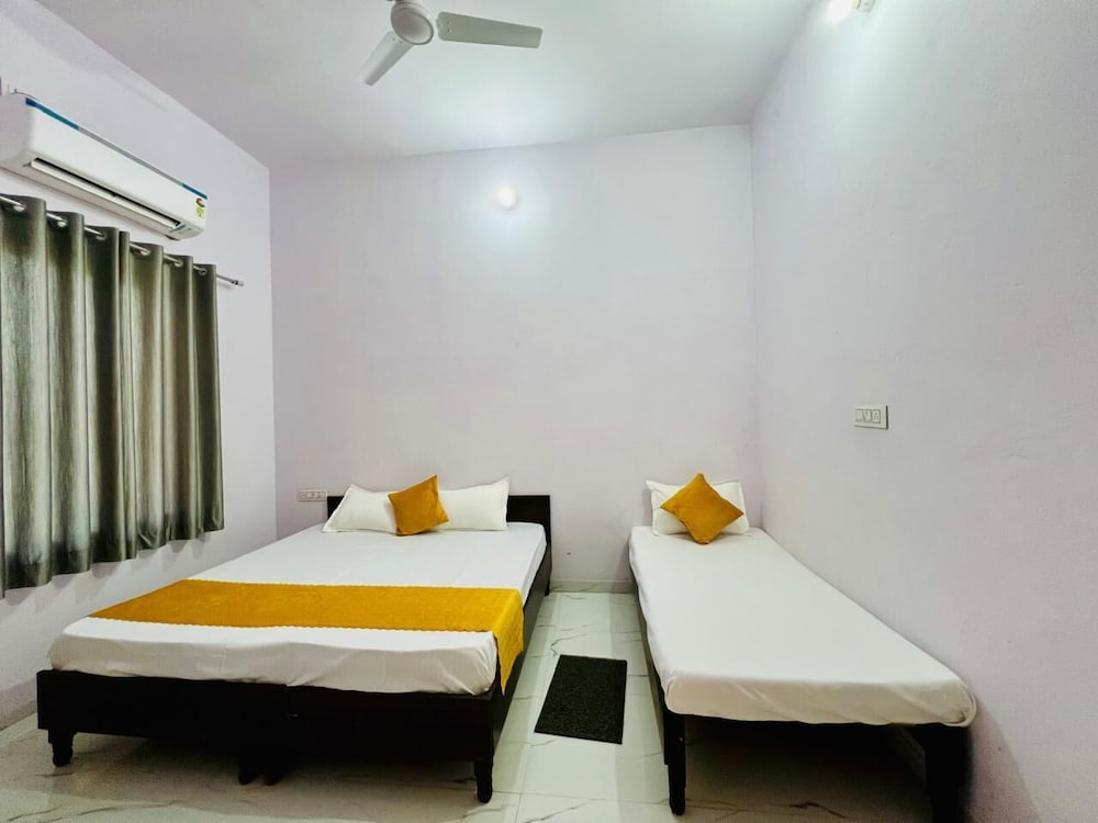 Kailash Inn - carbon neutral hotel in Unknown City