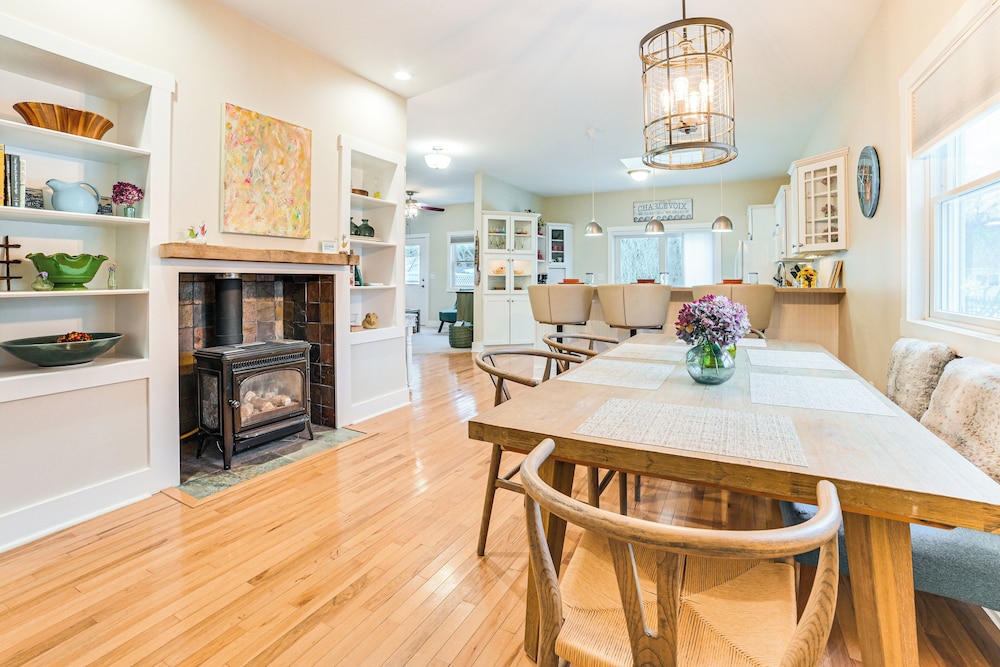 Ski Shop Explore: Hidden Gem Near Lake Michigan in Charlevoix, United States