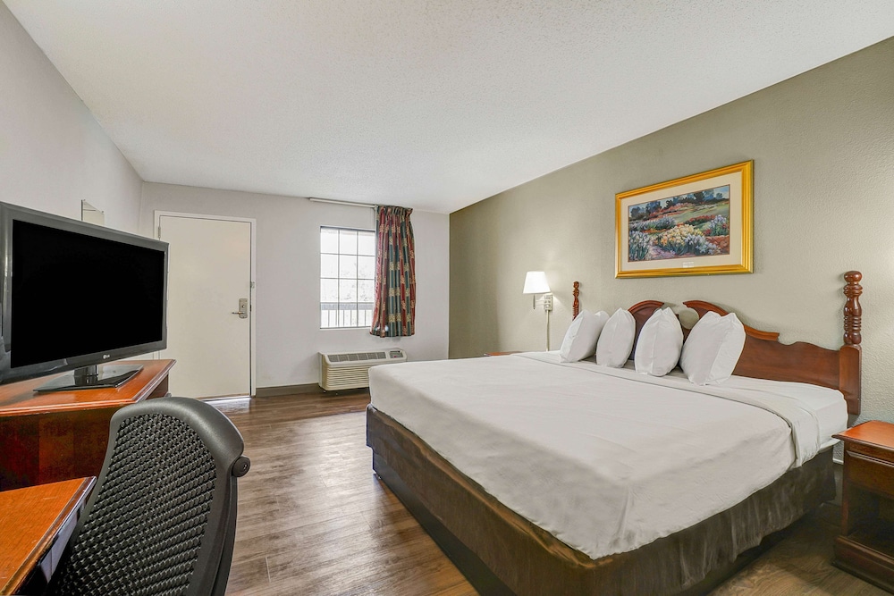 Motel6 Lester PA Philadelphia Airport - photo 14