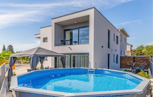 2 Bedroom Lovely Apartment In Pula — 4-Star Luxury Hotel in Pula, Croatia