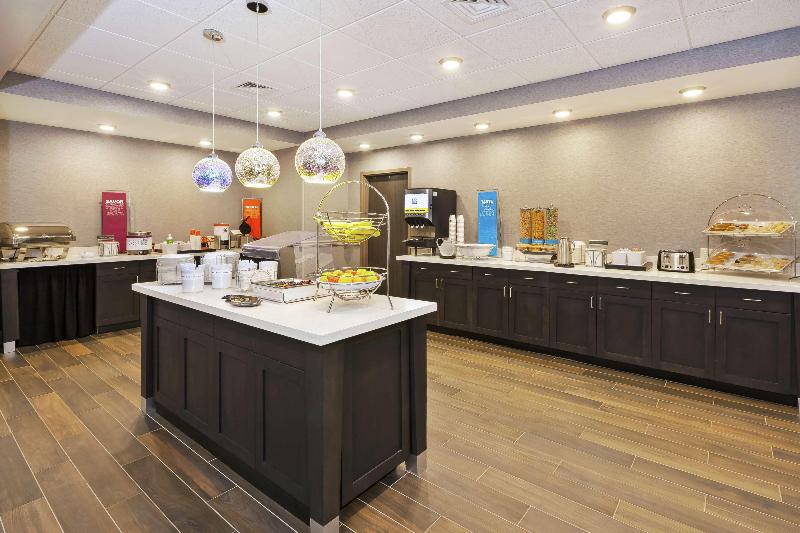 Hampton Inn Sedalia - photo 42