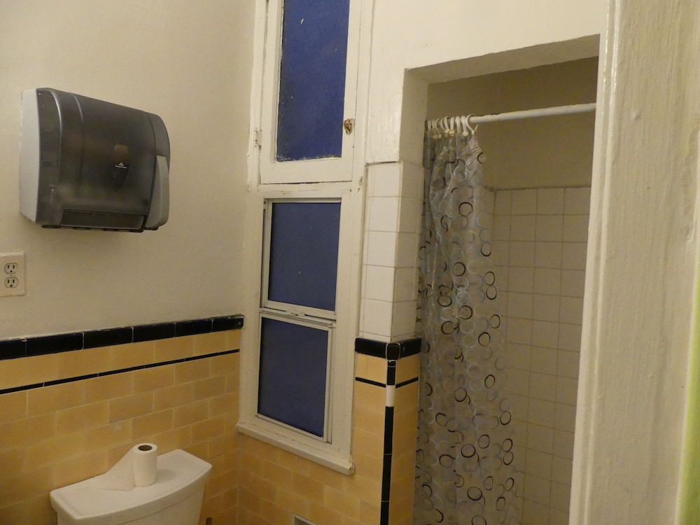 Wilshire Orange Hotel - photo 46