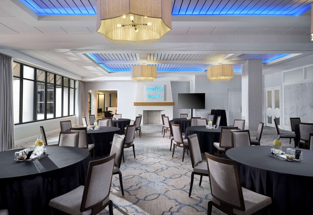 Hilton New Orleans Airport - photo 42