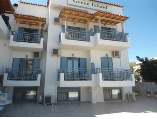Green Island Studios in Skala, Greece