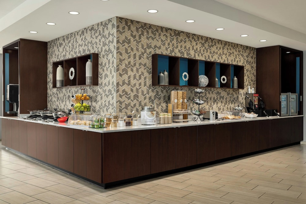 SpringHill Suites by Marriott Roanoke - photo 31