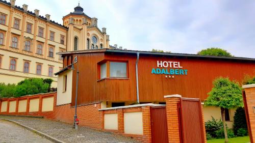 Hotel Adalbert Boldog Meszlényi Zoltán Ház in Esztergom, Hungary