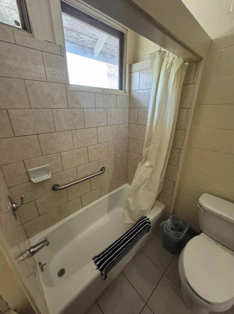 Village Motel Clinton - photo 39