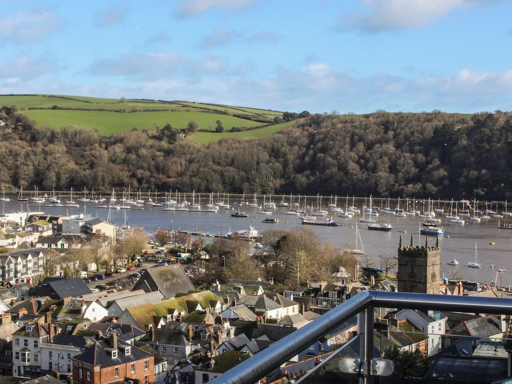 Windwhistle — 4-Star Luxury Hotel in Dartmouth, United Kingdom
