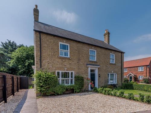 Eve's Retreat — 4-Star Luxury Hotel in Wragby, United Kingdom