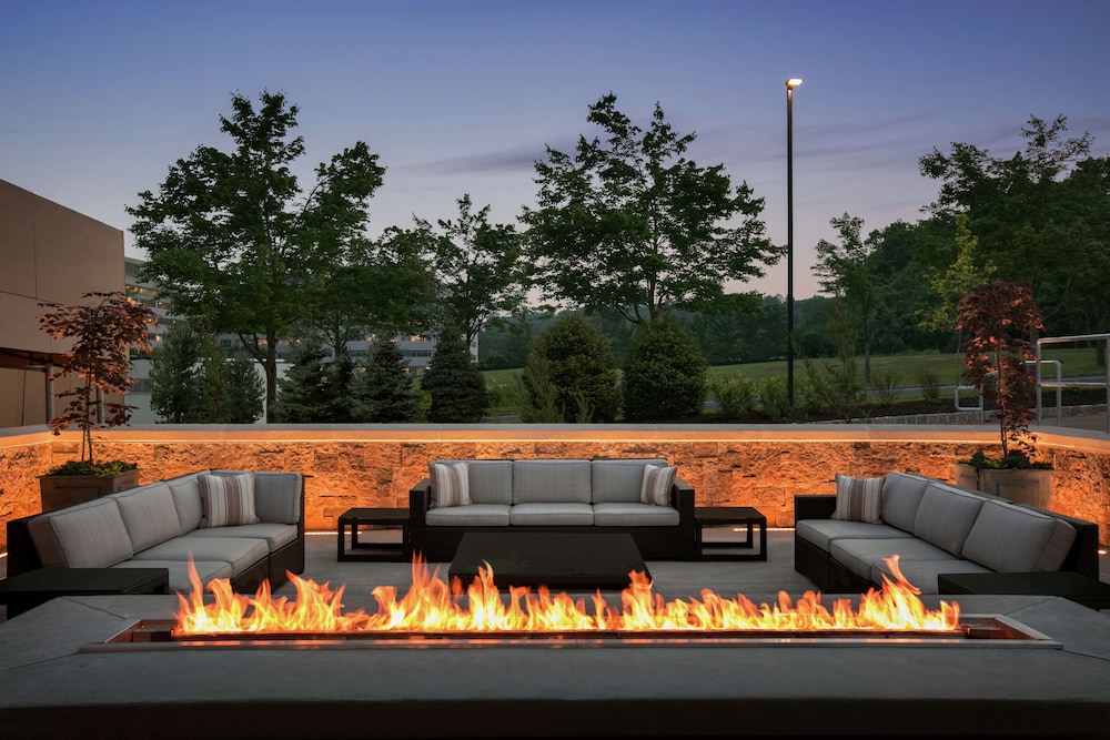 Embassy Suites by Hilton Berkeley Heights - photo 60